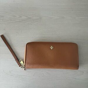 Tory Burch Tan Leather Wristlet Wallet